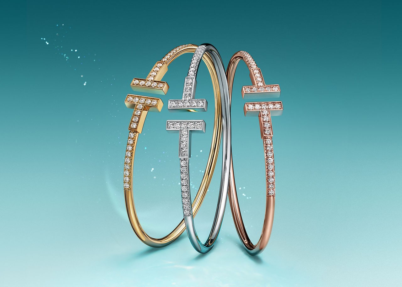 le soleil couchant brille